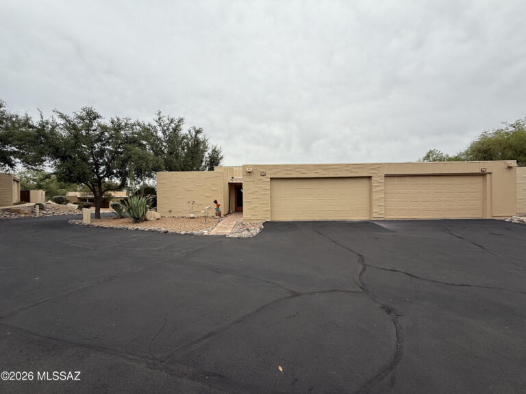 Just Listed! 1981 Camino Alicante, Tucson, AZ